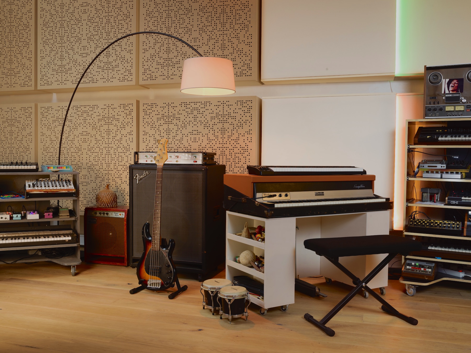 Studio 17 — instrumentenpark voor verhuur