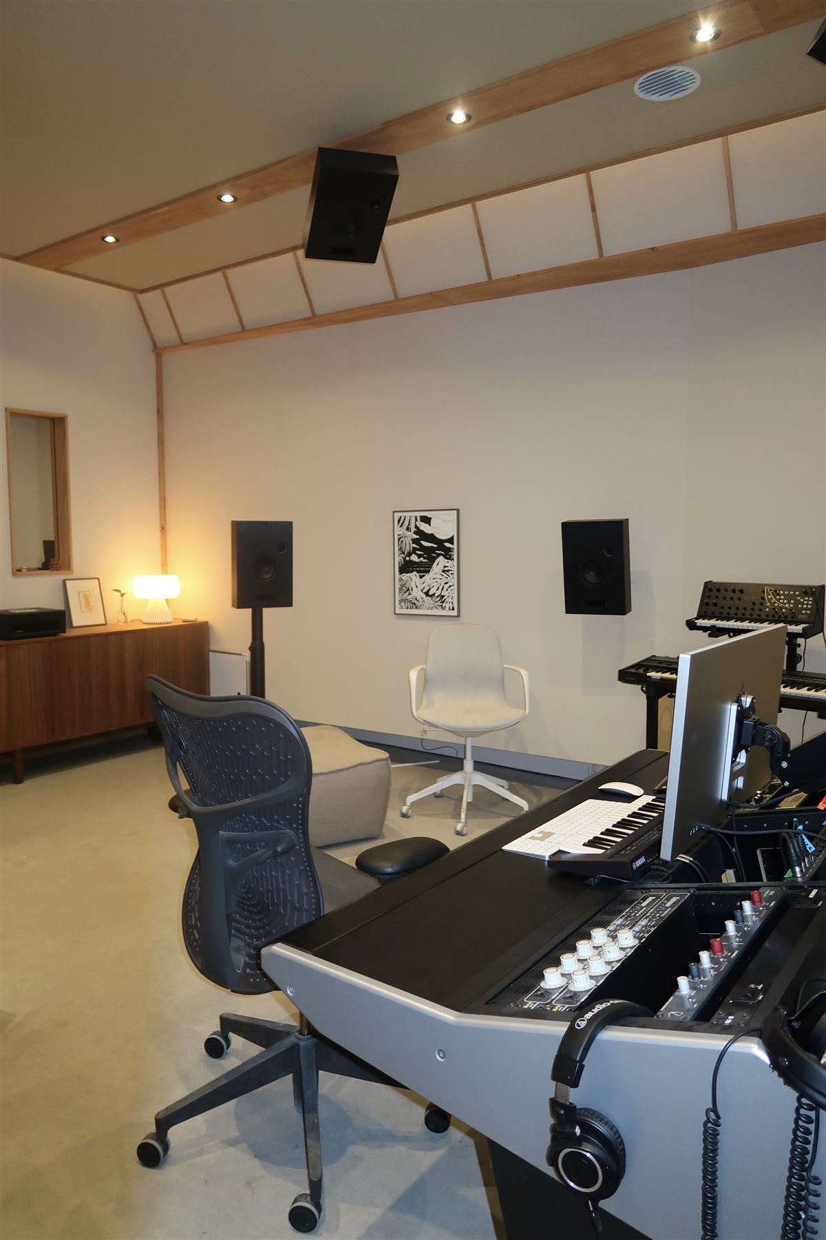 Studio 16 SCA — back of the control room